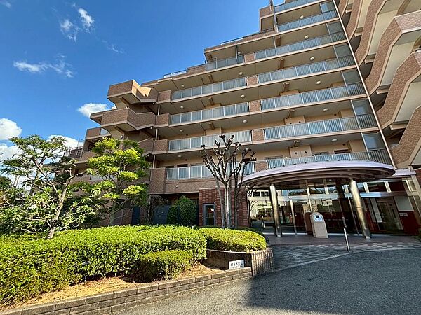 現地見学当日から承っております♪現地周辺の環境や、駅までの道のりなど周辺環境も合わせてご確認いただき、ぜひご検討ください！