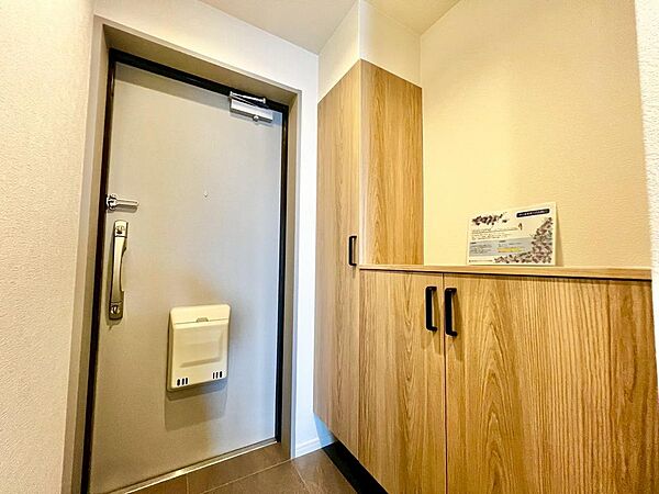 現地見学当日から承っております♪現地周辺の環境や、駅までの道お家探しを始めてみようと思われたら是非【イエストア】までお気軽にご相談下さいませ♪