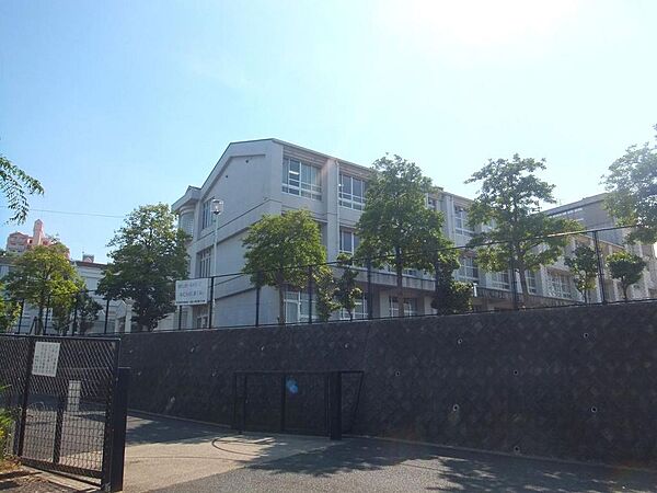 和泉市立北池田中学校まで徒歩２２分