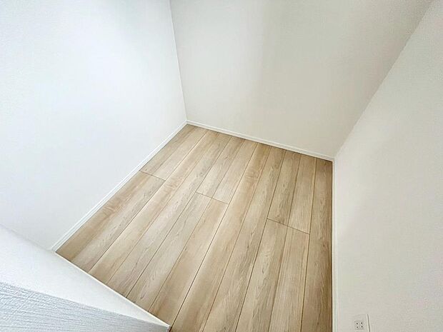 ウォークインクローゼットありますよ!季節の物や家族の思い出も大切に保管出来て嬉しいですね♪