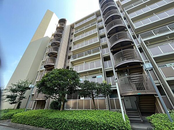 外観：327001688670