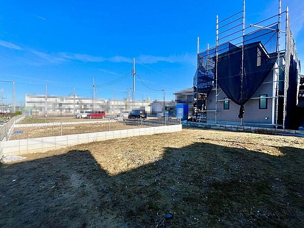 玄関にシューズボックスありますよ!玄関周りもスッキリ片付きますね♪