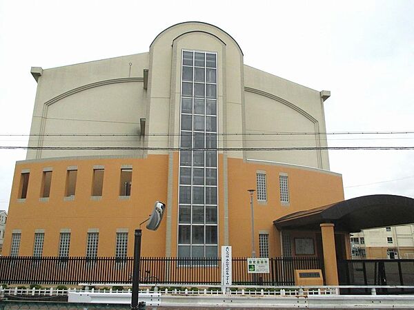 久世小学校まで徒歩１７分