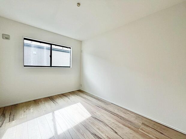 スーパーマーケットＫＩＮＳＨＯまで約818ｍ！毎日のお買い物に便利ですね♪