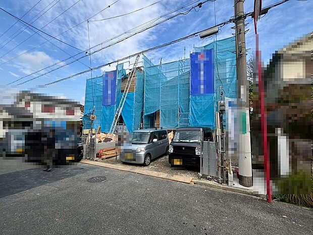 現地見学当日から承っております♪現地周辺の環境や、駅までの道のりなど周辺環境も合わせてご確認いただき、ぜひご検討ください！