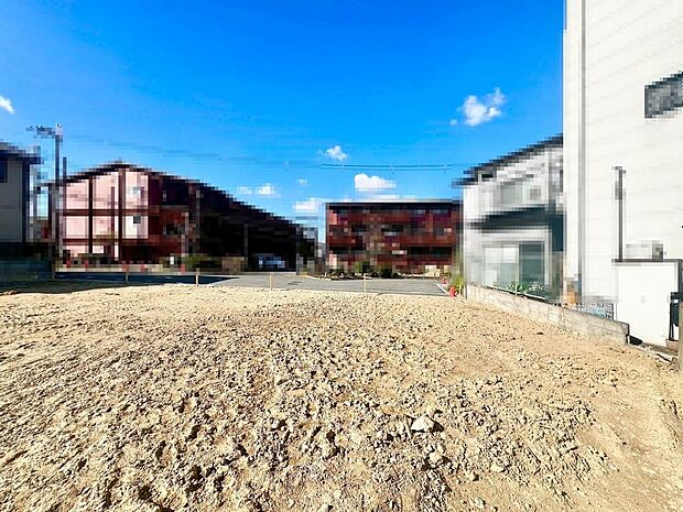 ニューヤマザキデイリーストアまで徒歩6分♪ウエルシアまで徒歩9分♪ベルヒル北野田まで徒歩18分♪お買い物に便利な立地ですね!