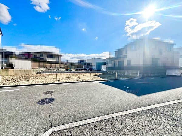 ダイエーまで徒歩１６分♪サンプラザまで徒歩１８分♪ライフまで徒歩２１分♪毎日のお買い物に便利です！その日の特売日などでスーパーを選べますね♪