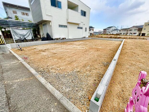 【TVモニター付きインターフォン】 防犯設備として欠かせないTVモニター付きインターフォンがあります♪