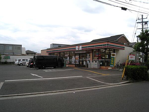 セブンイレブン堺土塔町店まで徒歩６分