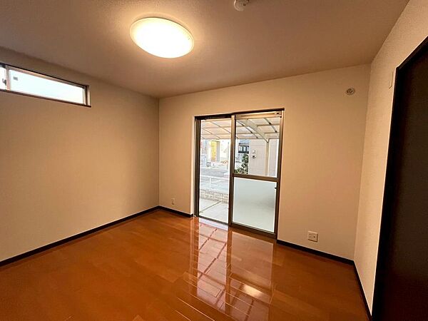 【全居室２面採光】明るい室内は、風通しも良く、大変居心地の良い空間となっております♪爽やかな風を感じて起きる朝は、快適生活の始まりに！