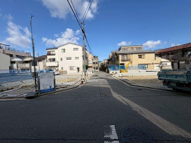 【前面道路】前面道路約５ｍ/約６ｍ！運転が苦手な方も安心ですね！