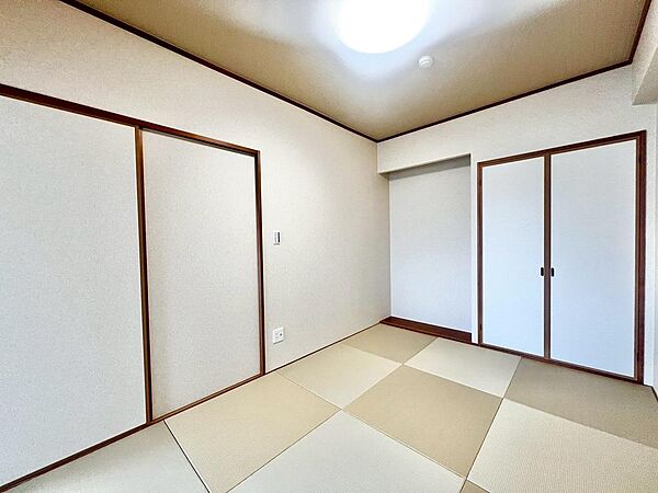 【全室収納ありますよ】収納場所に困らず綺麗な室内をたもてますね！家族の思い出も大切にしまっておけますね！