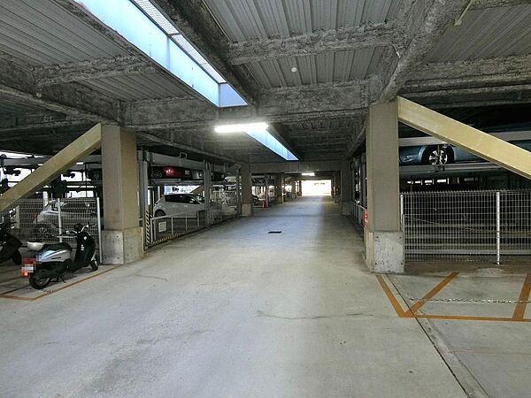イオンモール堺鉄砲町まで徒歩１５分！休日のお出かけや普段のお買い物に便利ですよ！
