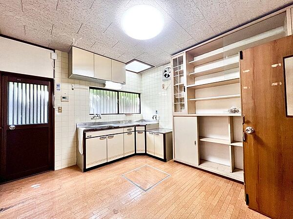 LDKは約7帖。水回りの近い家事動線で家事の負担も軽減されます♪