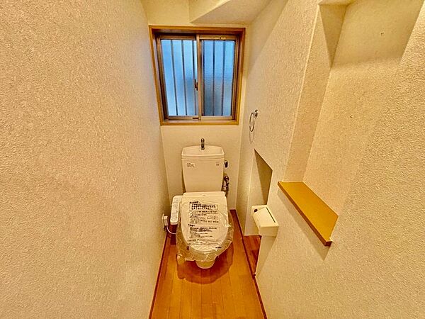 トイレ１階と２階の２ヶ所あります♪忙しい朝や家族の多いご家庭も安心ですね！
