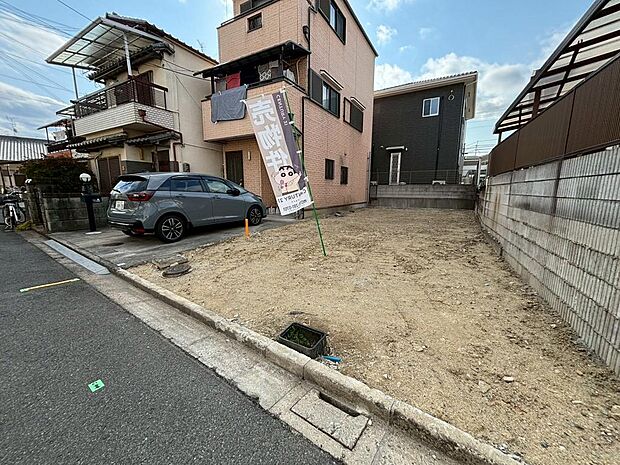 【キッズスペース完備】イエストアでは商談スペース横にキッズスペースを設けている為、小さなお子様がいても安心してお話が可能です♪