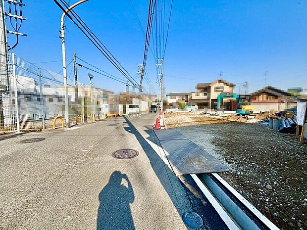 【前面道路】前面道路約6.6m!運転が苦手な方も安心ですね!