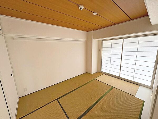 【和室】和室畳表替えしてますよ！イグサの香りで癒しの空間ですね♪