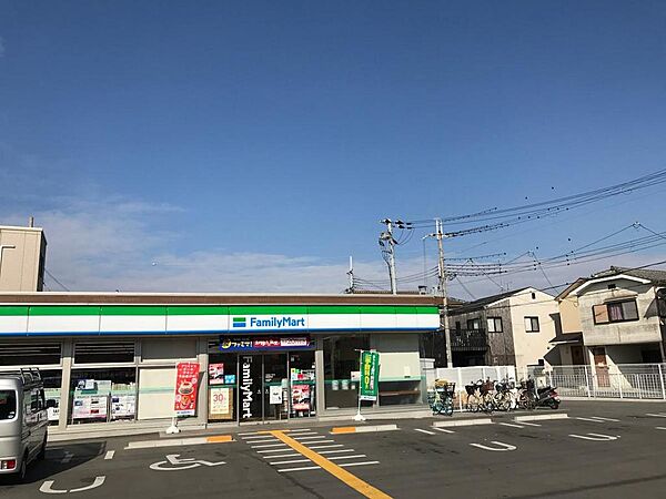 ファミリーマート堺菩提町店まで徒歩８分
