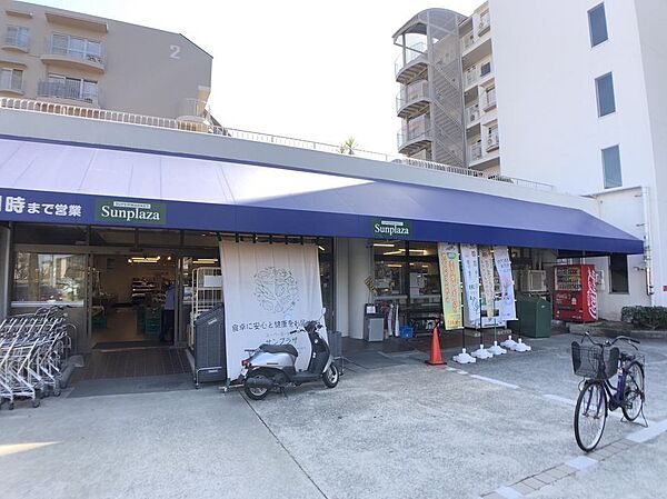 サンプラザ金岡店まで徒歩４分