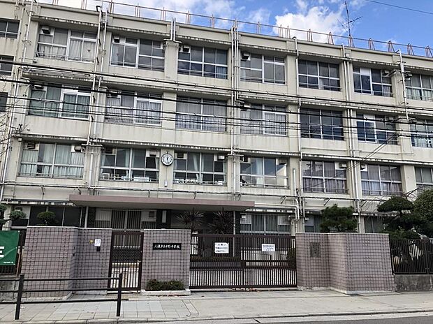 大阪市立中野中学校まで徒歩22分