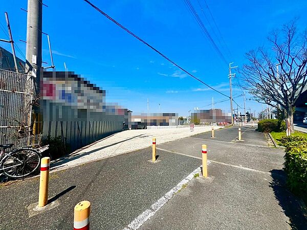 【個性あふれる住まいを実現できる「建築条件無の売土地」です】