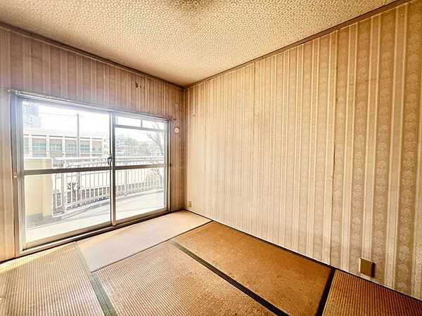お家探しを始めてみようと思われたら是非【イエストア】までお気軽にご相談下さいませ♪