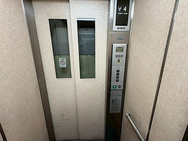 【エレベーター】荷物が多い日も楽々にお部屋に持っていけますね！