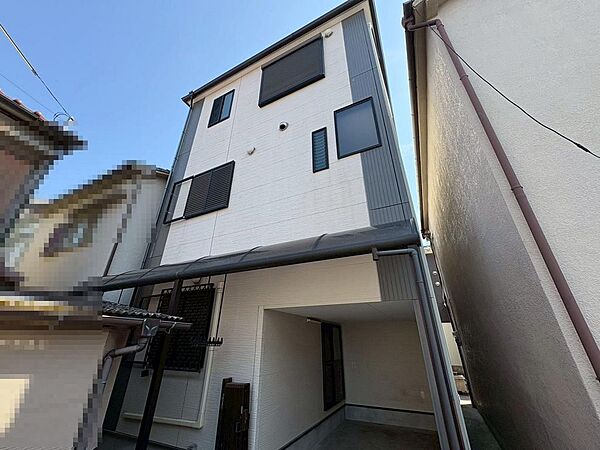 浴室に窓が付いているので、換気ができて湿気やカビ防止になりますよ♪