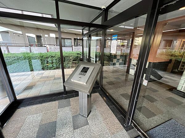 オートロックですので、セキュリティ面も安心ですよ♪