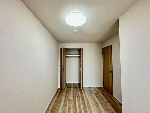 【周辺施設もご紹介可能】お住まいになった際のイメージをお持ちいただくため、周辺施設へのご案内も致します♪お気軽にお申し付けください！