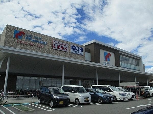 万代上野芝店まで徒歩９分