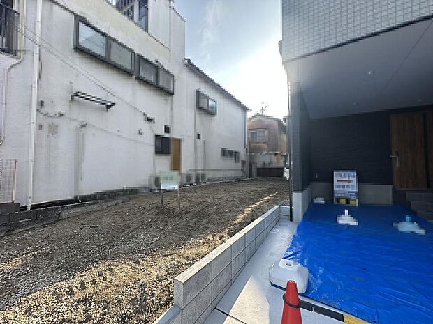 万代まで徒歩7分!毎日のお買い物に便利ですね♪その日の特売日などでスーパーを選べますね♪