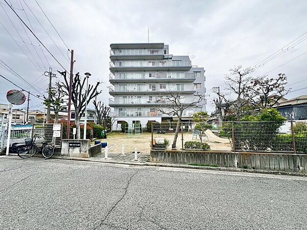 現況空家ですので、お忙しい方でもお仕事帰り等にご内覧頂けます♪内覧予約は当日から承っております！お気軽にお問い合わせ下さいませ♪