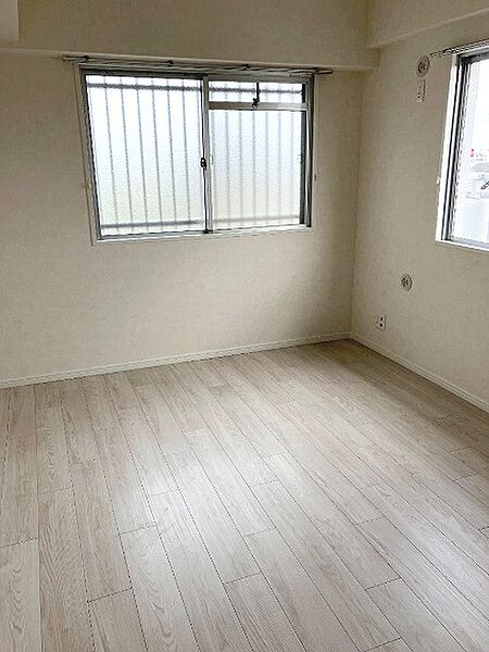 全居室窓ありますよ！明るく風通しのいい室内に気持ちも明るくなりますね♪