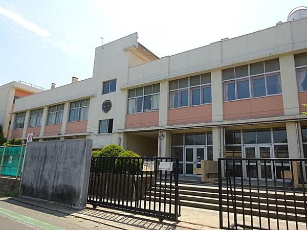 堺市立福田小学校まで徒歩１１分