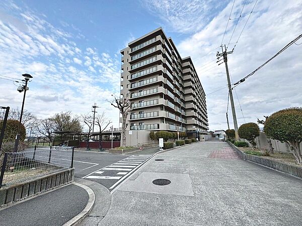 オートロックですので、セキュリティ面も安心ですよ！