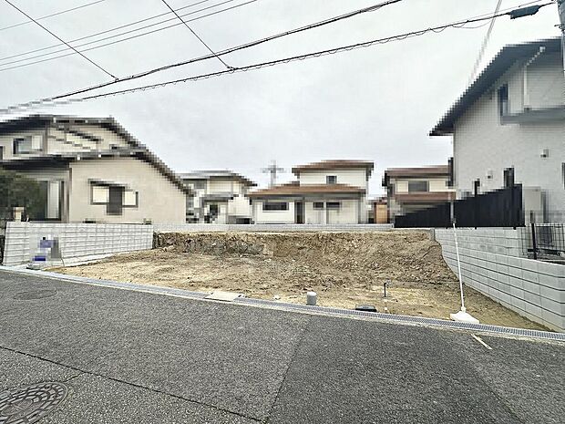 堺咲花病院まで徒歩１３分ですので、突然の怪我や体調不良の時にも安心ですね！