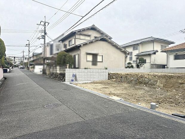 お庭もあるので、ガーデニングや家庭菜園など趣味の幅も広がりますね！砂場やプールを出して、わが家がプライベートパーク♪