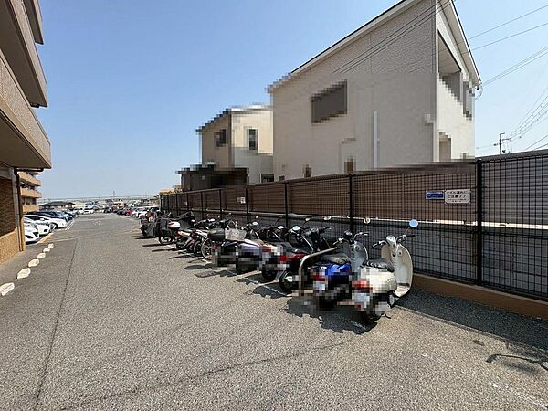 バイク専用の駐車場があります。