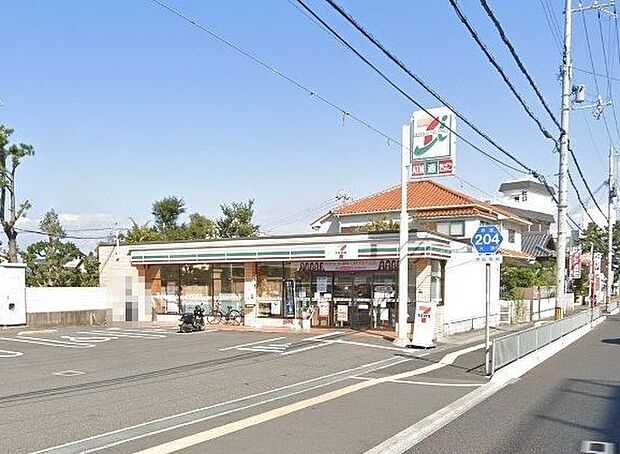 セブンイレブン岸和田南町店まで徒歩４分