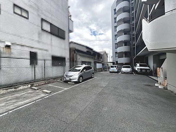 こぐま保育園まで徒歩５分！小さなお子様のいるご家庭も安心ですね！