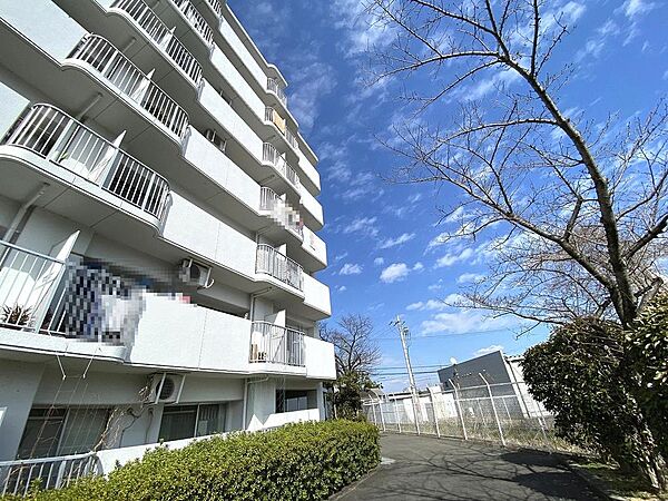お家探しを始めてみようと思われたら是非【イエストア】までお気軽にご相談下さいませ♪