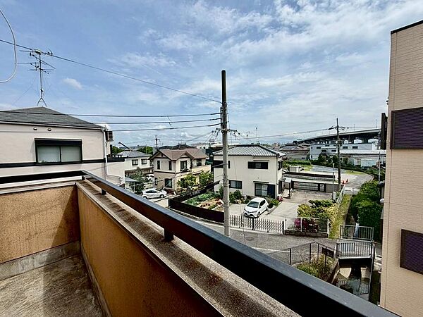 南面バルコニーですので、洗濯物が良く乾きますね！