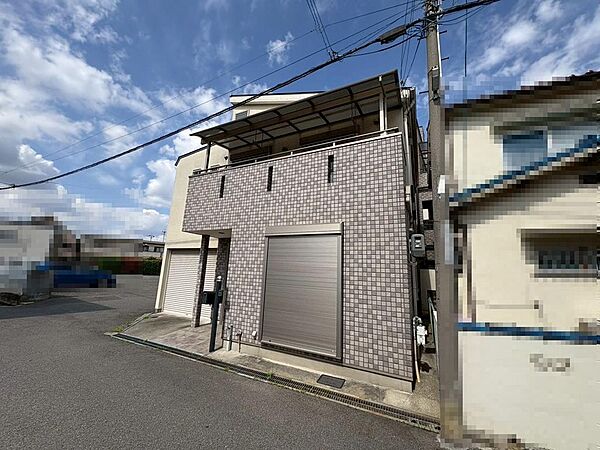 一坪以上のゆったりとくつろげる綺麗な浴室ですよ！時間短縮でシャワーだけの方も多いですが、一日の疲れを癒すため湯船に浸かれば心身ともにリラックスできますね♪