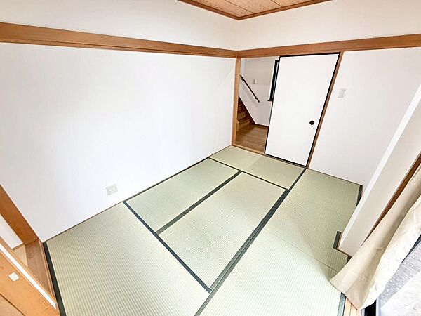 【暮らしやすい３ＬＤＫ】テレワークのお仕事部屋、子供部屋等、ライフスタイルや家族構成に合わせて多目的にご使用いただけます♪