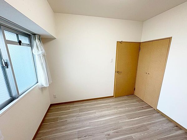 現地見学当日から承っております♪現地周辺の環境や、駅までの道お家探しを始めてみようと思われたら是非【イエストア】までお気軽にご相談下さいませ♪