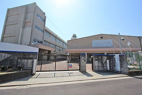 堺市立榎小学校まで徒歩４分