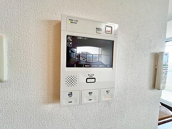 【TVモニターインターホン】急な来客時も外の様子が見えて安心ですね！