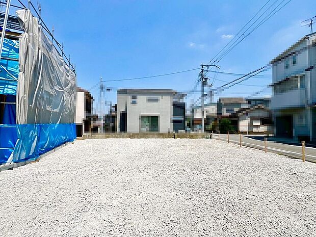 2面採光のお部屋もございます♪明るく風通しの良い快適な室内に気分も自然と明るくなりますね!家族の笑顔も増えそうです♪